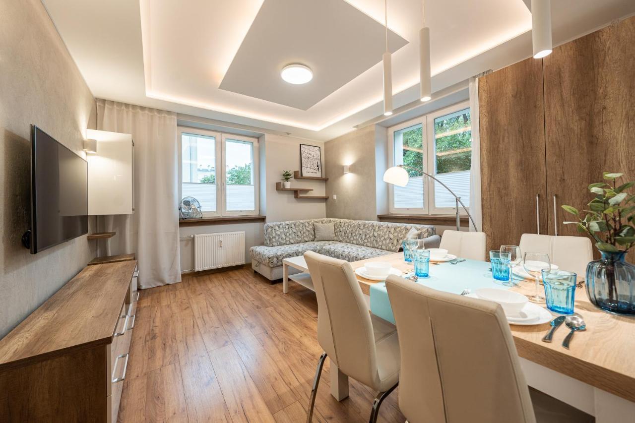 Apartment Bluebird Katowice Near Spodek Mck & City Center エクステリア 写真
